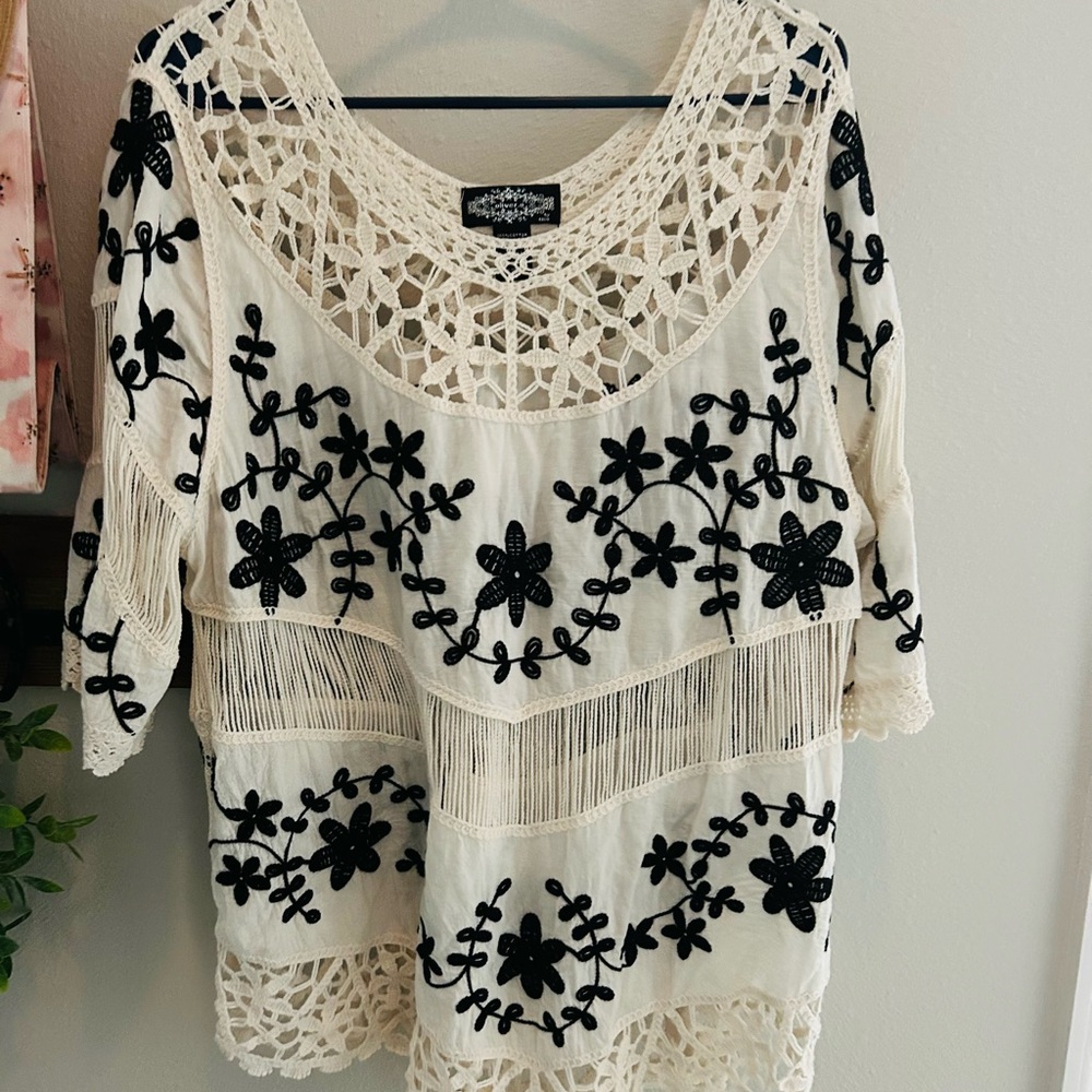 Elegant Black Floral Lace Blouse
